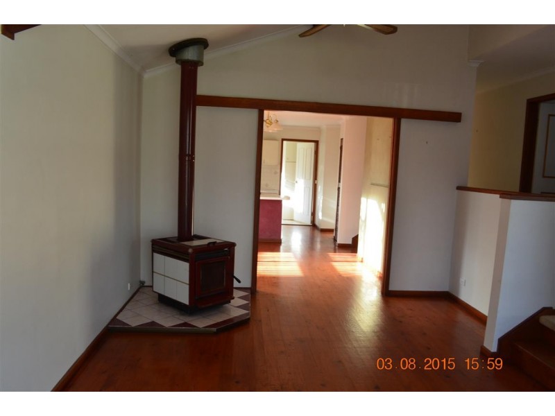 146 Lambie Street, Tumut NSW 2720