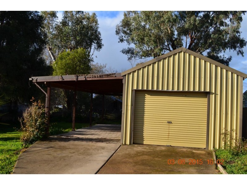 146 Lambie Street, Tumut NSW 2720