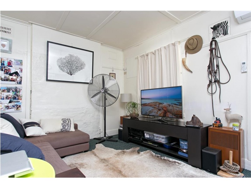 31 Simpson Street, Tumut NSW 2720