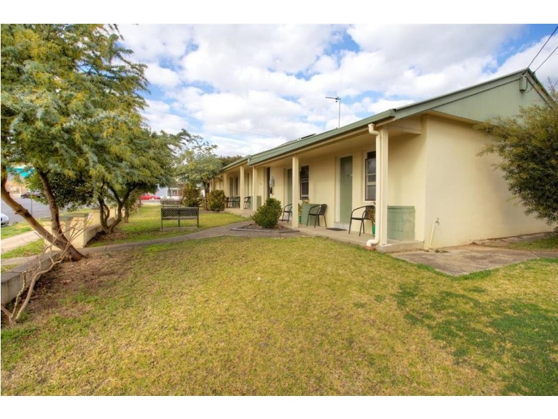 39 Merivale Street, Tumut NSW 2720