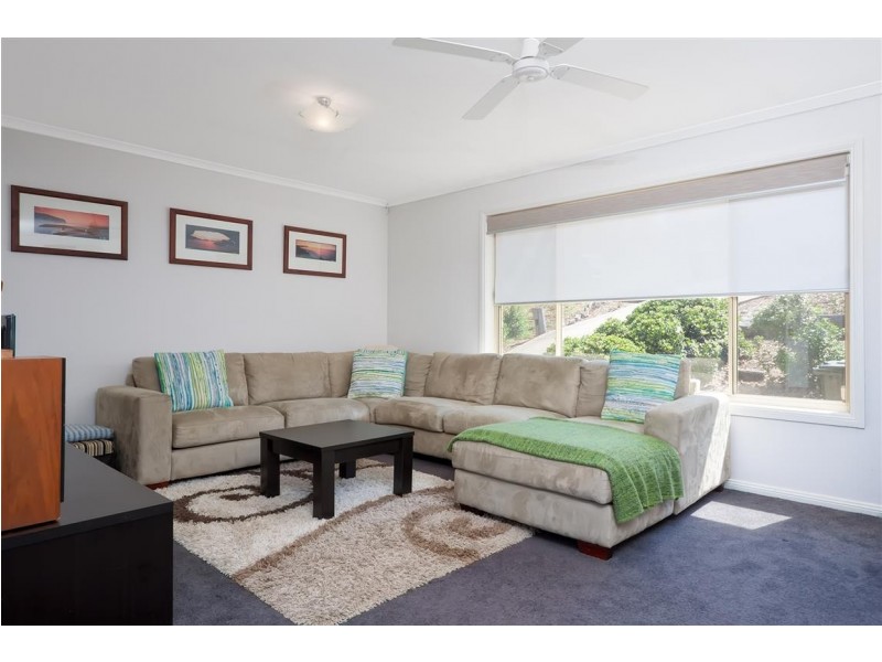 33 Booral Avenue, Tumut NSW 2720