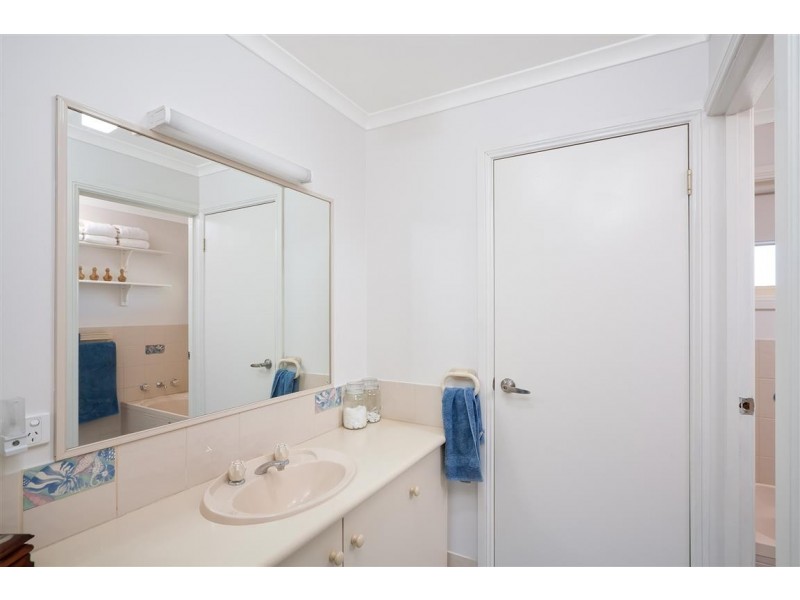 33 Booral Avenue, Tumut NSW 2720