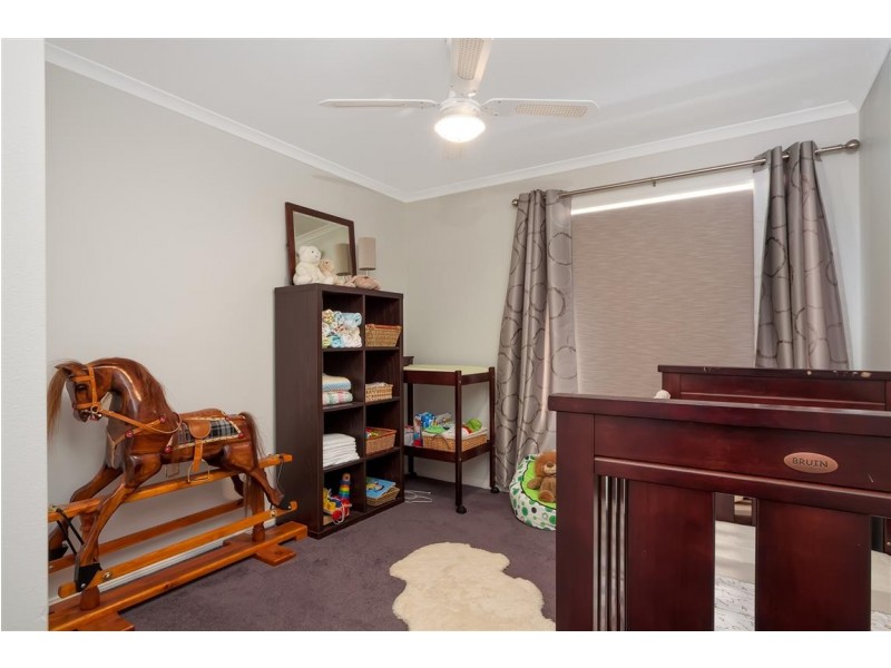 33 Booral Avenue, Tumut NSW 2720