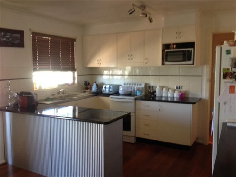 6 Carramar Crescent, Tumut NSW 2720