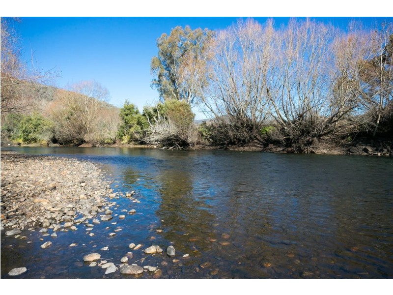 232 East Blowering Road, Jones Bridge, Tumut NSW 2720