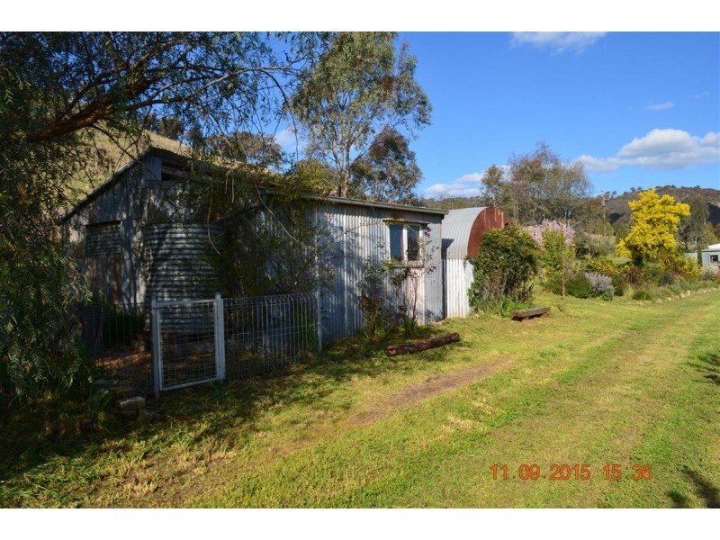 98 East Grahamstown Road, Adelong NSW 2729