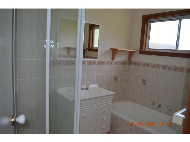 13 Sturt Close, Tumut NSW 2720