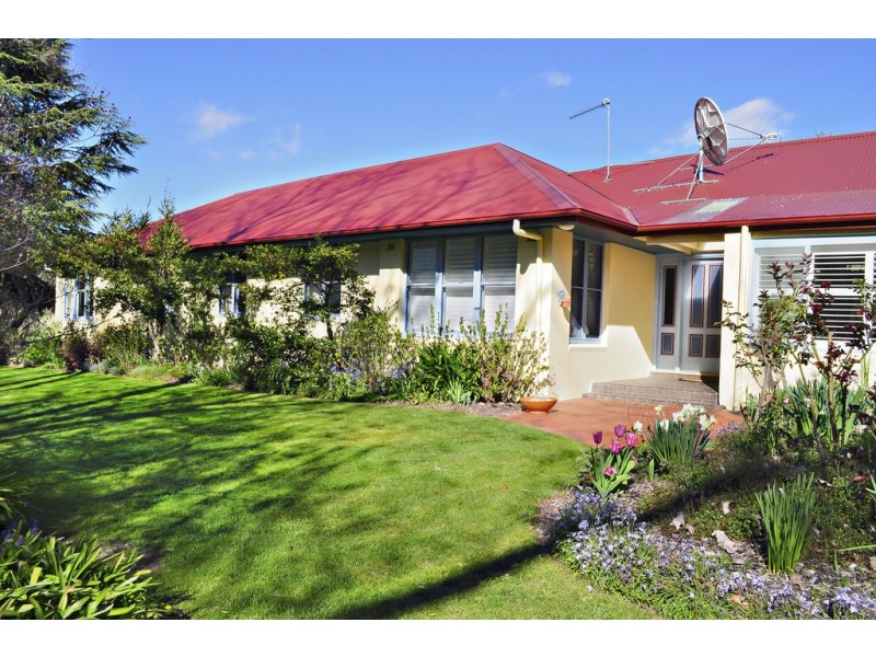 5097 BATLOW ROAD, Tumut NSW 2720