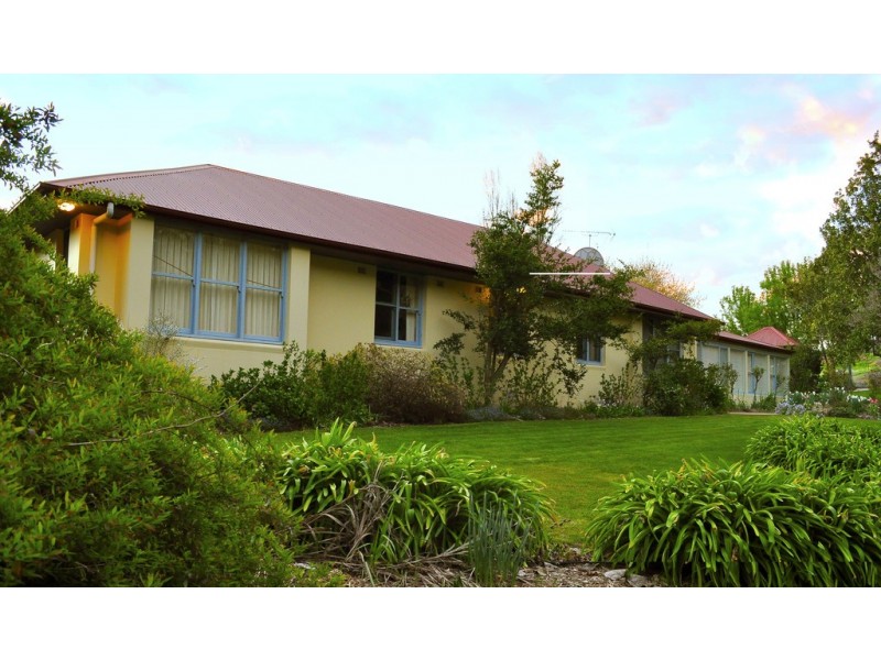 5097 BATLOW ROAD, Tumut NSW 2720