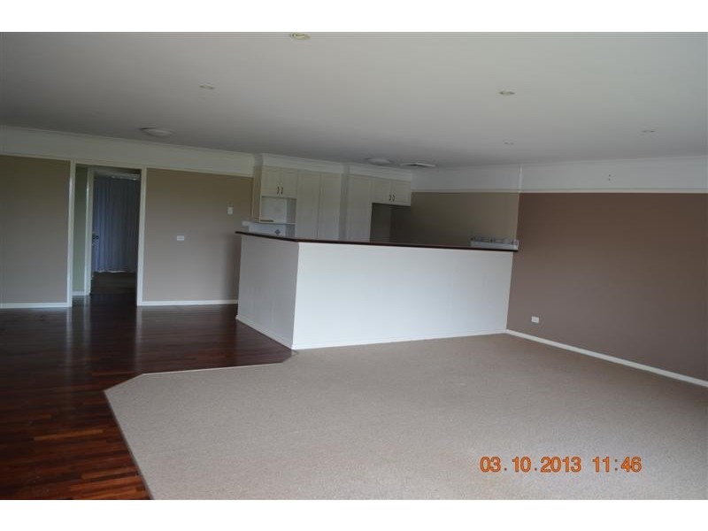 8 Bundarra Crescent, Tumut NSW 2720