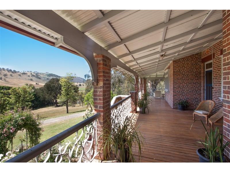 729 Grahamstown Road,, Adelong NSW 2729