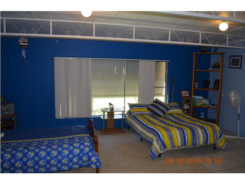 8 Shelley Street, Tumut NSW 2720