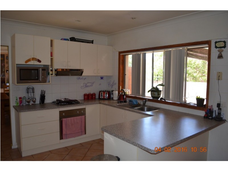 8 Shelley Street, Tumut NSW 2720