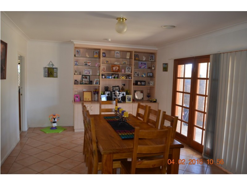 8 Shelley Street, Tumut NSW 2720