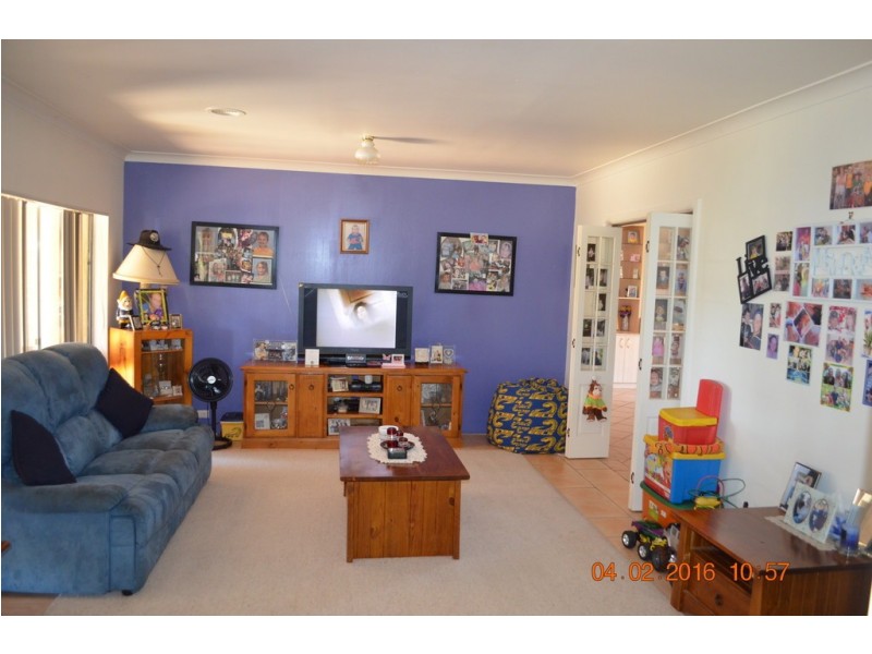 8 Shelley Street, Tumut NSW 2720