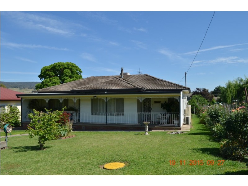 17 Tumut Street, Tumut NSW 2720