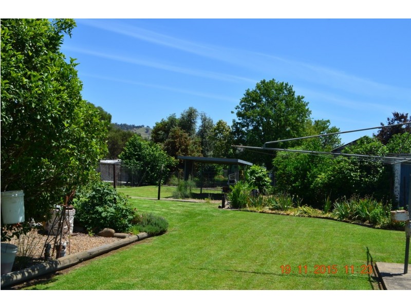 17 Tumut Street, Tumut NSW 2720