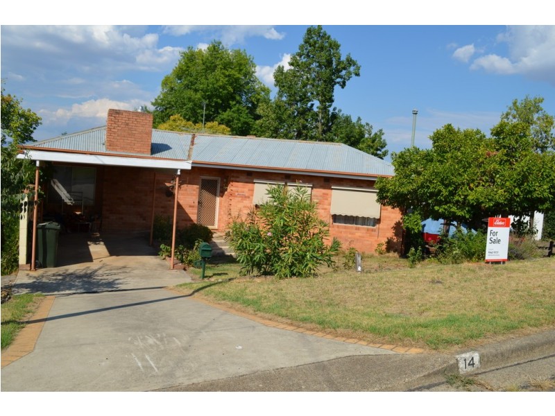 14 Highland Avenue, Tumut NSW 2720