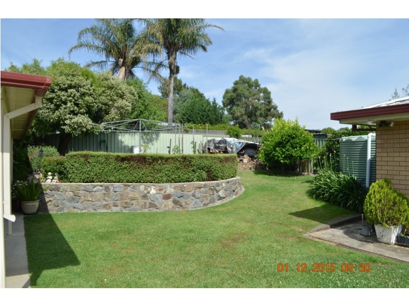 77 Broughton Street, Tumut NSW 2720