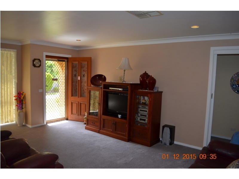 77 Broughton Street, Tumut NSW 2720