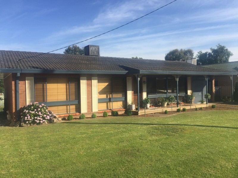 5 Kirra street, Tumut NSW 2720