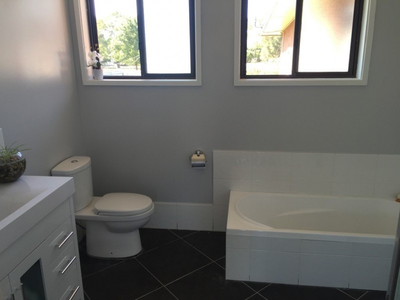 5 Kirra street, Tumut NSW 2720