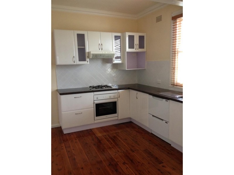 89 Russell Street, Tumut NSW 2720