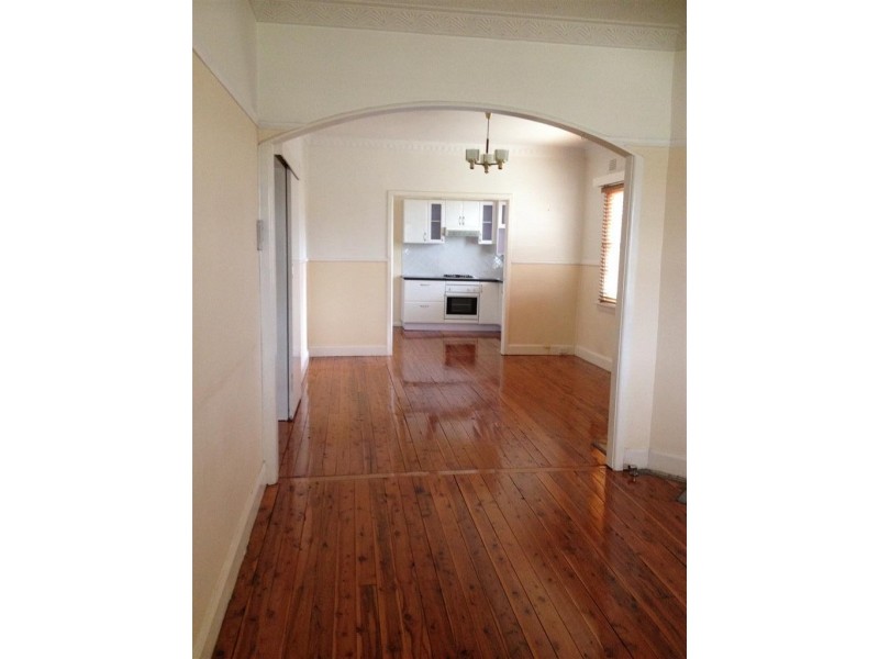 89 Russell Street, Tumut NSW 2720