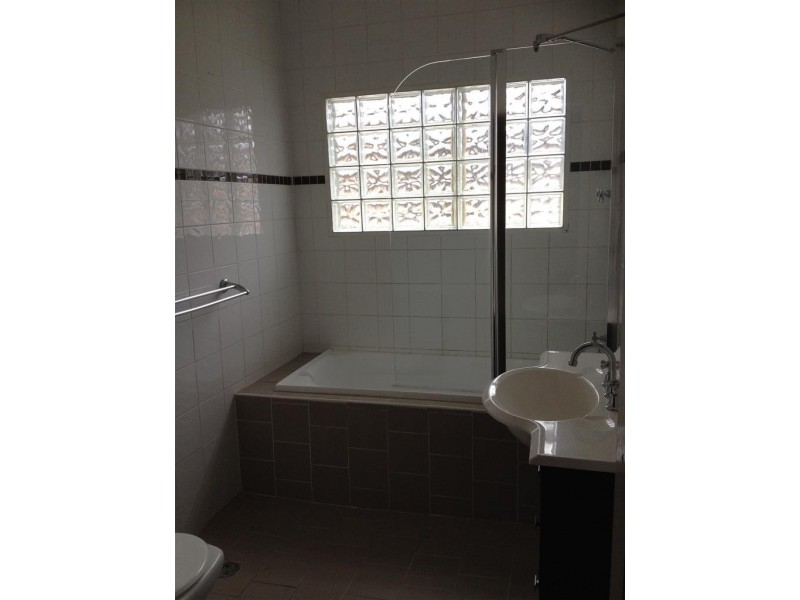 89 Russell Street, Tumut NSW 2720