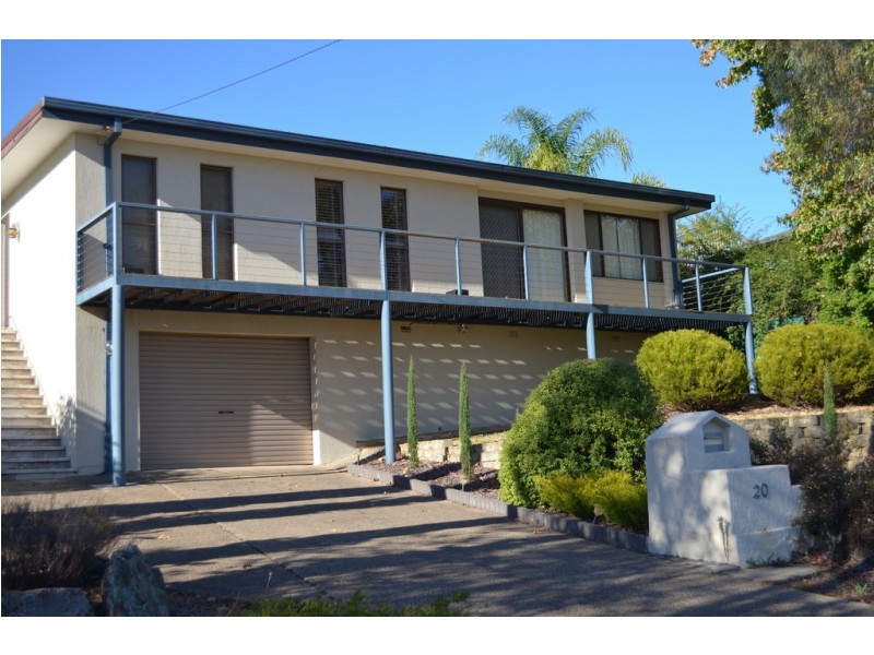 20 KIRRA STREET, Tumut NSW 2720