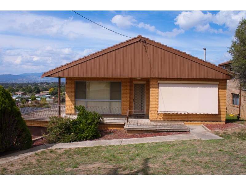 70 Howick Street, Tumut NSW 2720