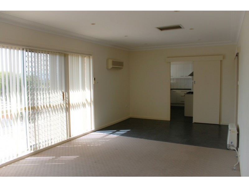 70 Howick Street, Tumut NSW 2720