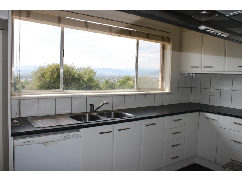 70 Howick Street, Tumut NSW 2720