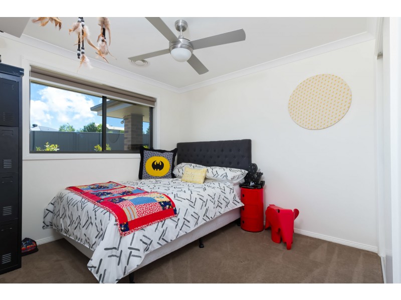 20 LOCKERIDGE DRIVE, Tumut NSW 2720