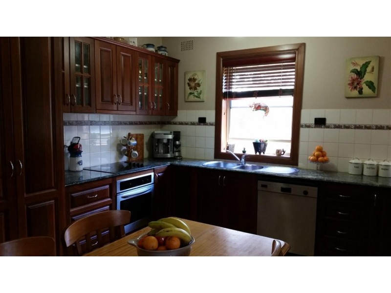 81 Russell Street, Tumut NSW 2720