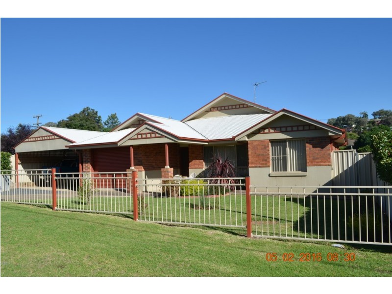 89 SYDNEY STREET, Tumut NSW 2720