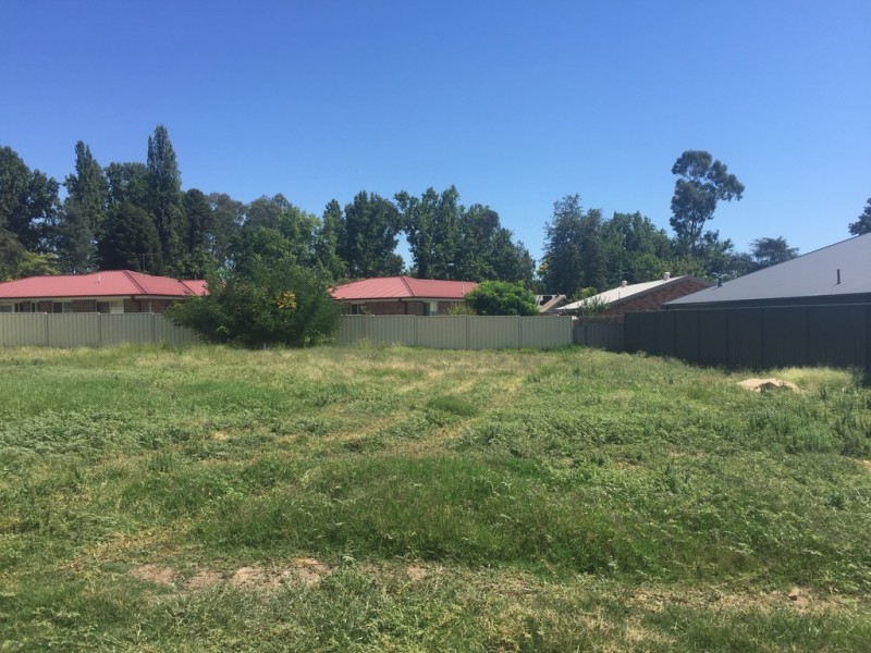 Lot 8 Chisholm Close, Tumut NSW 2720