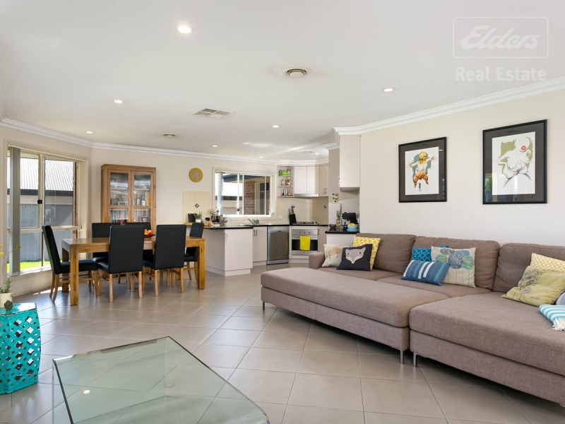 85 SYDNEY STREET, Tumut NSW 2720