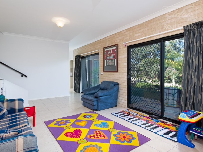 47 ELPHICK STREET, Tumut NSW 2720