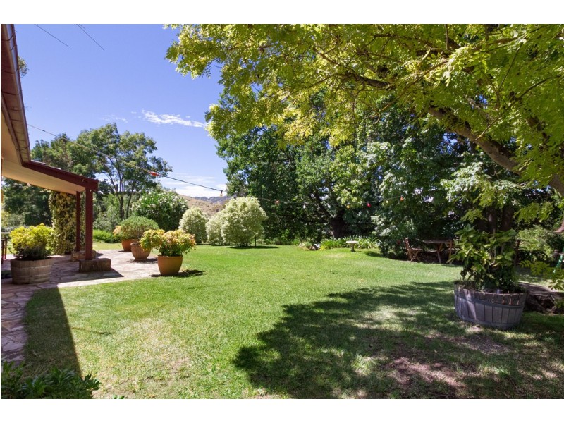 107 Lynch Street, Adelong NSW 2729