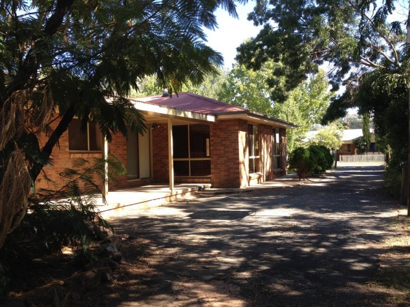 6 Macquarie Street, Tumut NSW 2720