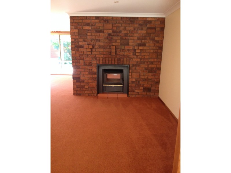 6 Macquarie Street, Tumut NSW 2720