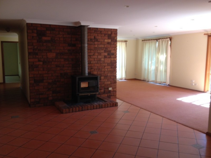 6 Macquarie Street, Tumut NSW 2720