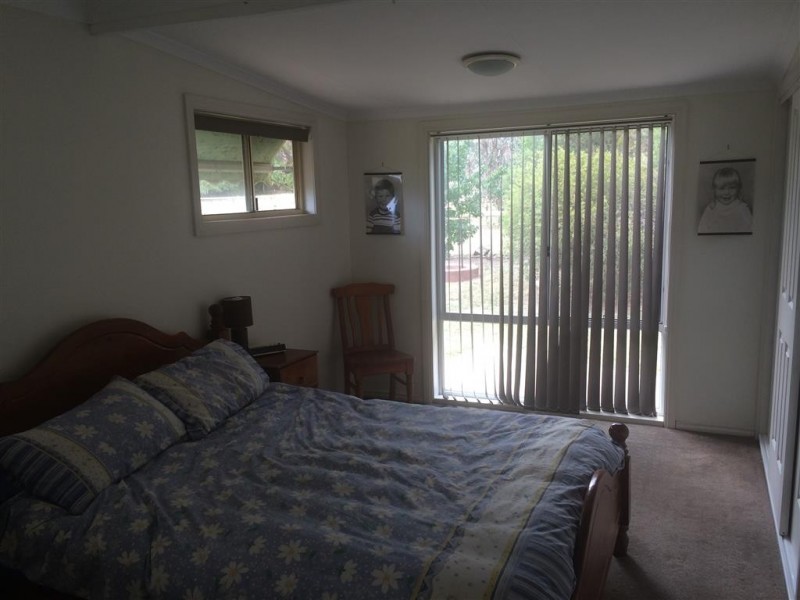 11 Argalong Rd, Tumut NSW 2720