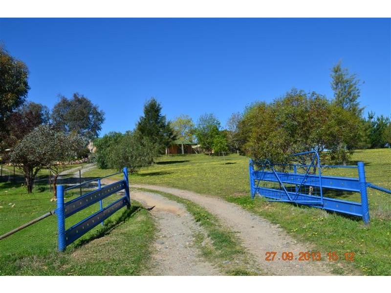 7 Ryans Road, Adelong NSW 2729