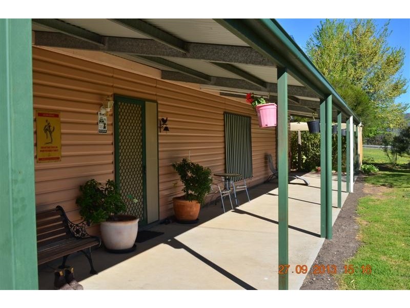 7 Ryans Road, Adelong NSW 2729