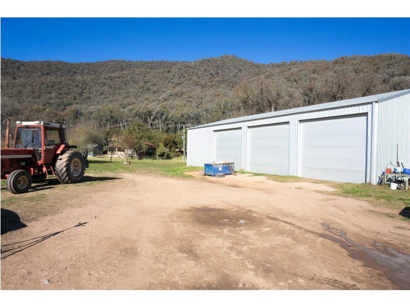232 East Blowering Road, Jones Bridge, Tumut NSW 2720