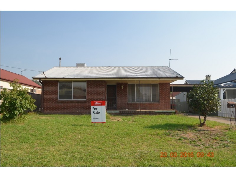 27 MERIVALE STREET, Tumut NSW 2720