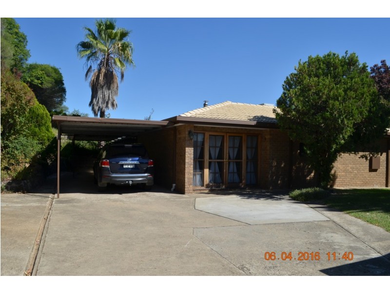 33 CLARKE STREET, Tumut NSW 2720