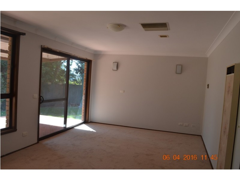 33 CLARKE STREET, Tumut NSW 2720